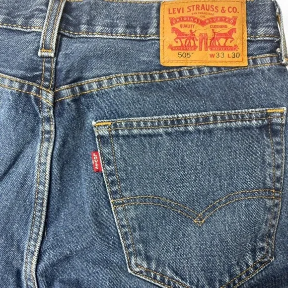Levi Strauss 505 Jeans Mens 33x30 Medium Blue Denim Straight Fit‎ Classic Casual - Picture 4 of 4